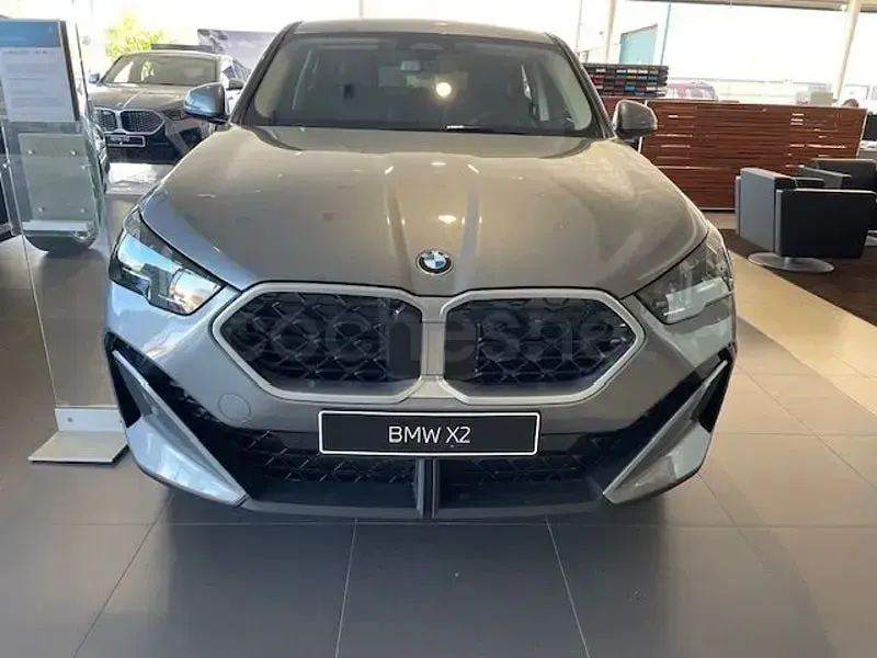 Nuevo BMW X2 163 CV (119 kW) 2026 Gris / plata SUV