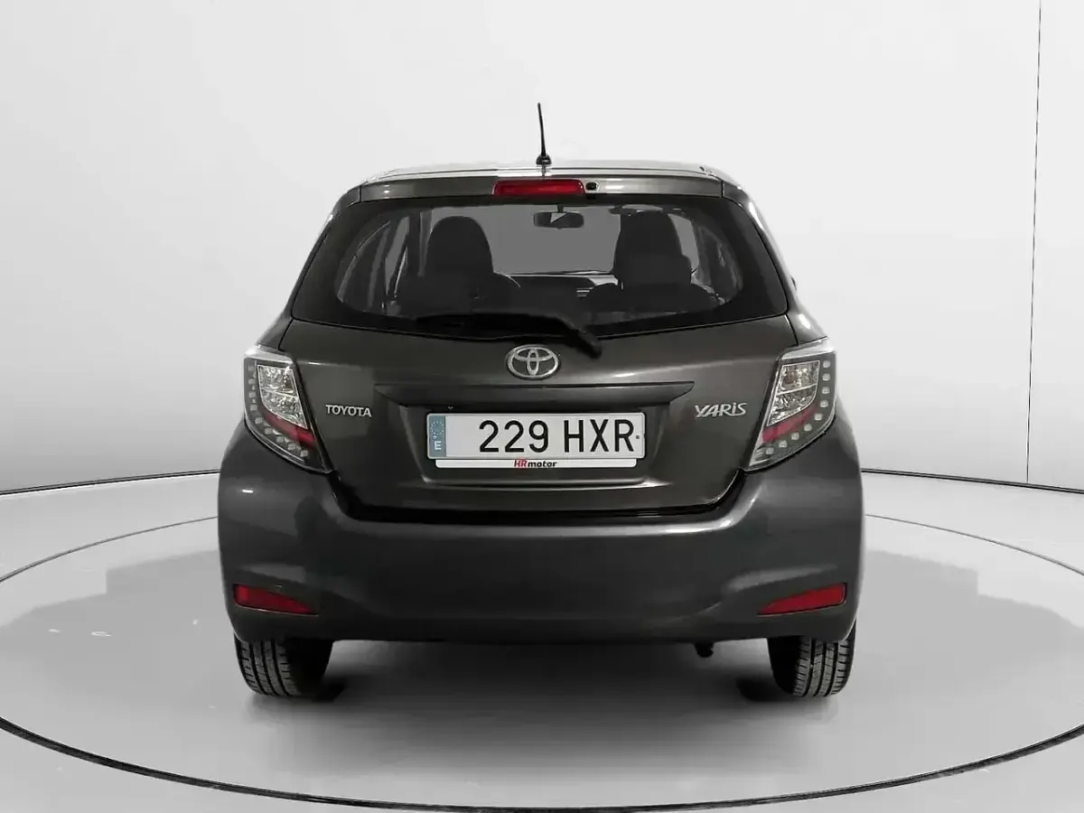 Occasion Toyota Yaris City 90 ch (66 kW) 2014 Gris Citadine