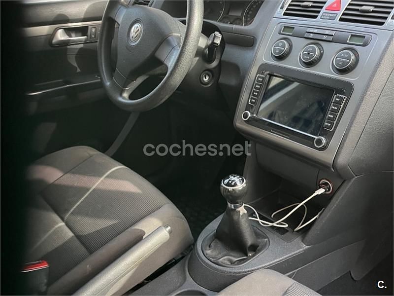 Usado VW Touran Edition 105 CV (77 kW) 2009 Negro Monovolumen