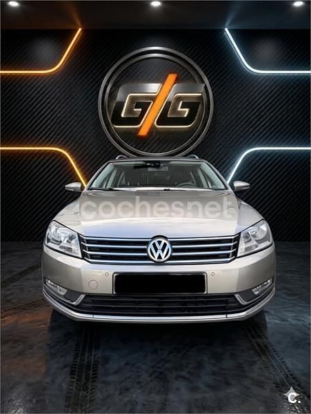 Usado VW Passat 105 CV (77 kW) 2014 Beige Familiar