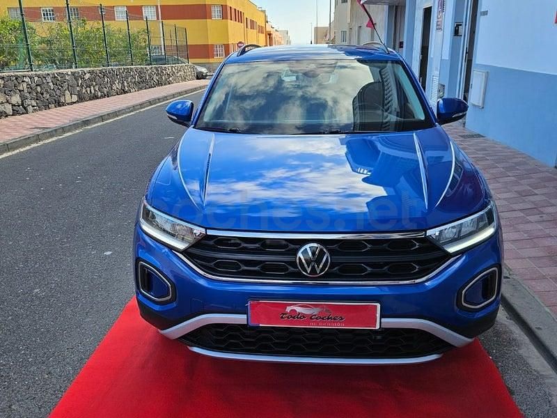 Usado VW T-Roc Advance 110 CV (80 kW) 2022 Azul SUV