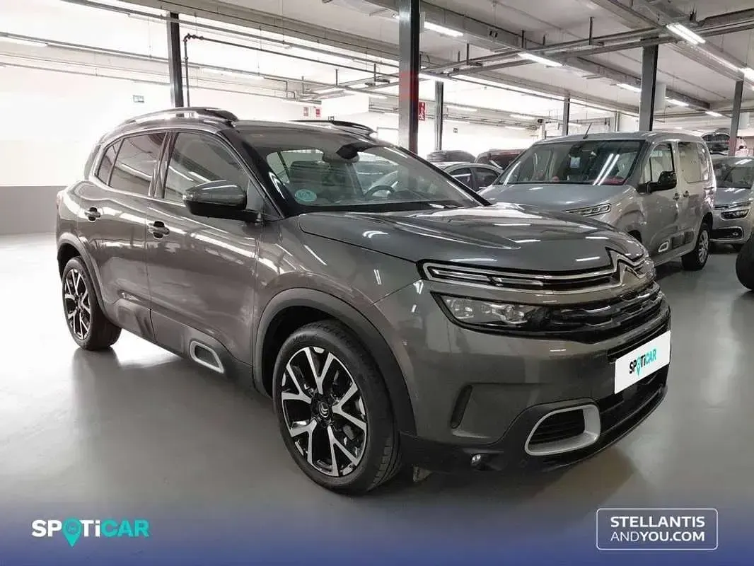 Usado Citroën C5 Aircross Shine 131 CV (96 kW) 2021 Gris SUV
