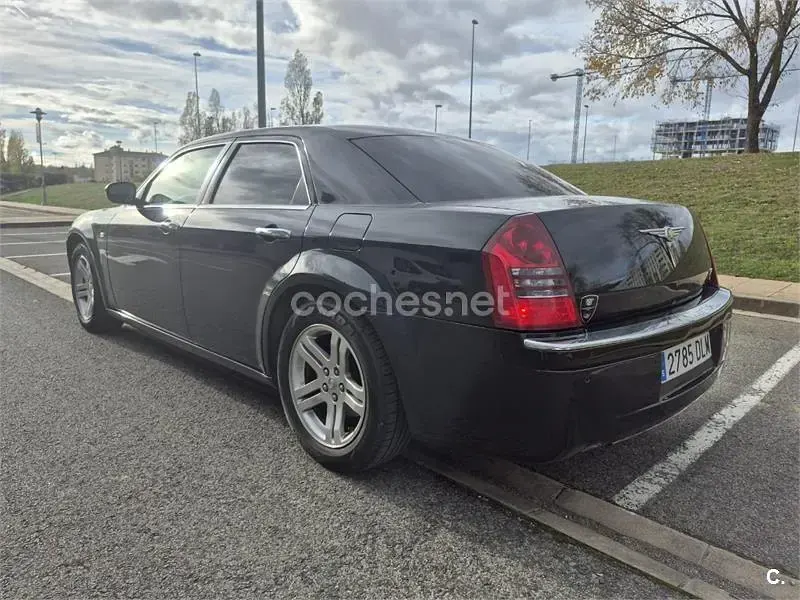 Usado Chrysler 300C 253 CV (186 kW) 2005 Negro Berlina