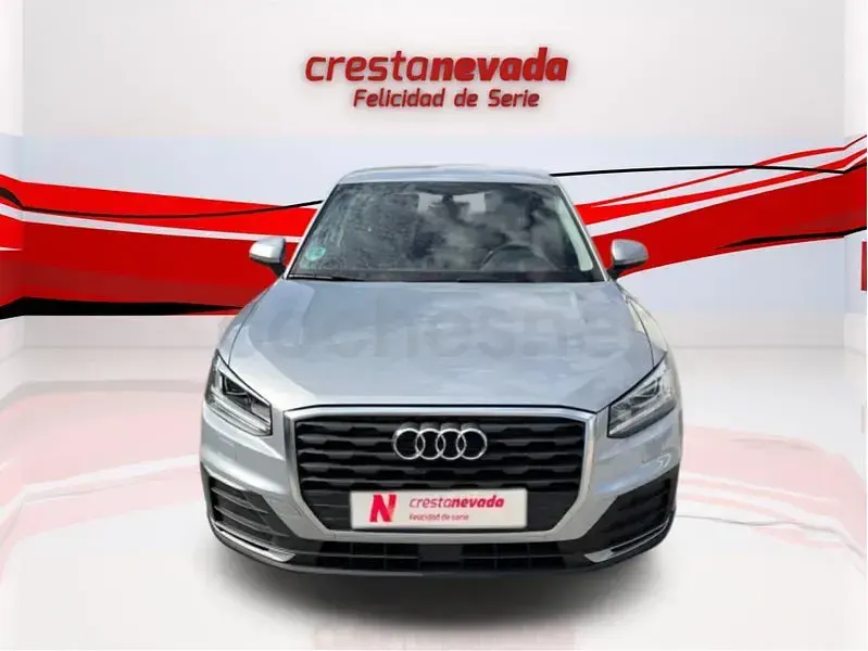 Usado Audi Q2 Advanced Plus 116 CV (85 kW) 2020 Gris / plata SUV