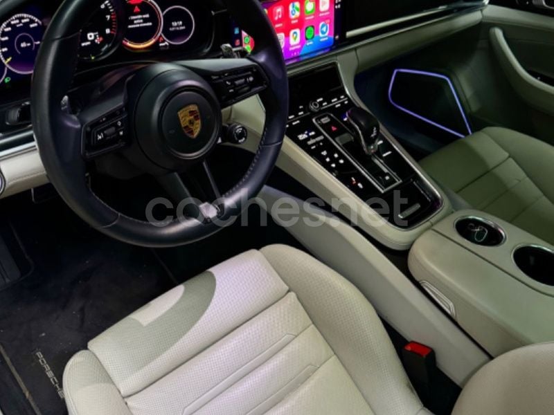 Usado Porsche Panamera 4 E-Hybrid Platinum Edition 462 CV (339 kW) 2022 Negro Utilitario