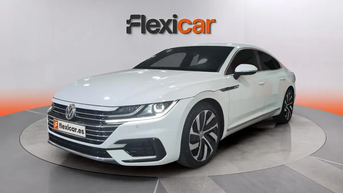 Usado VW Arteon R-line 150 CV (110 kW) 2018 Blanco Utilitario