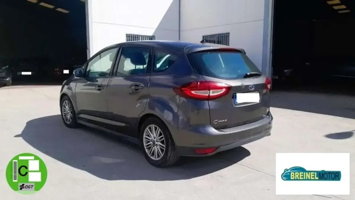 Usado Ford C-MAX Trend+ 125 CV (91 kW) 2018 Gris Monovolumen