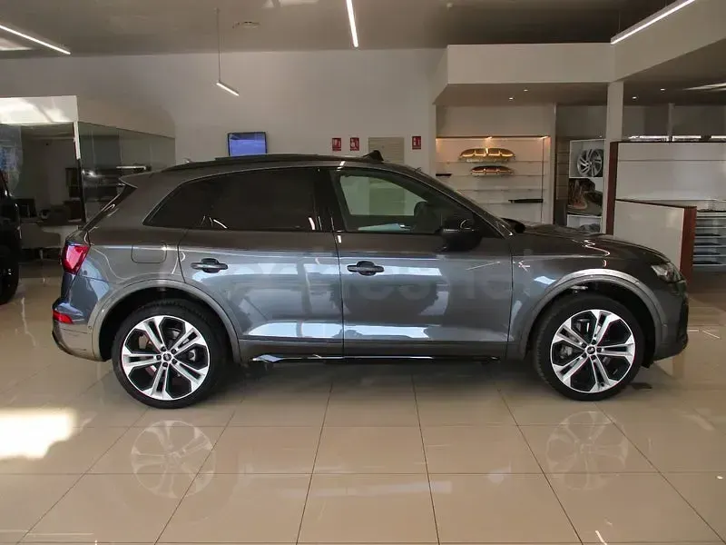 Usado Audi Q5 265 CV (194 kW) 2023 Gris / plata SUV