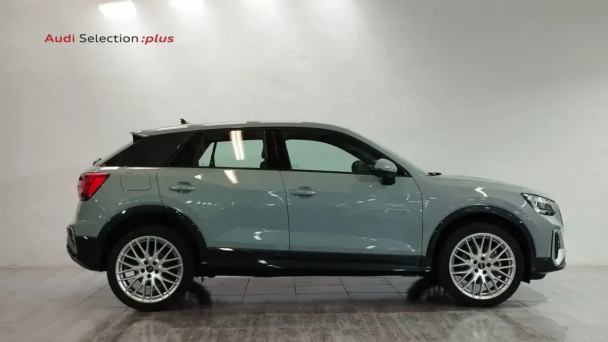 Usado Audi Q2 S-Line 150 CV (110 kW) 2025 Gris SUV