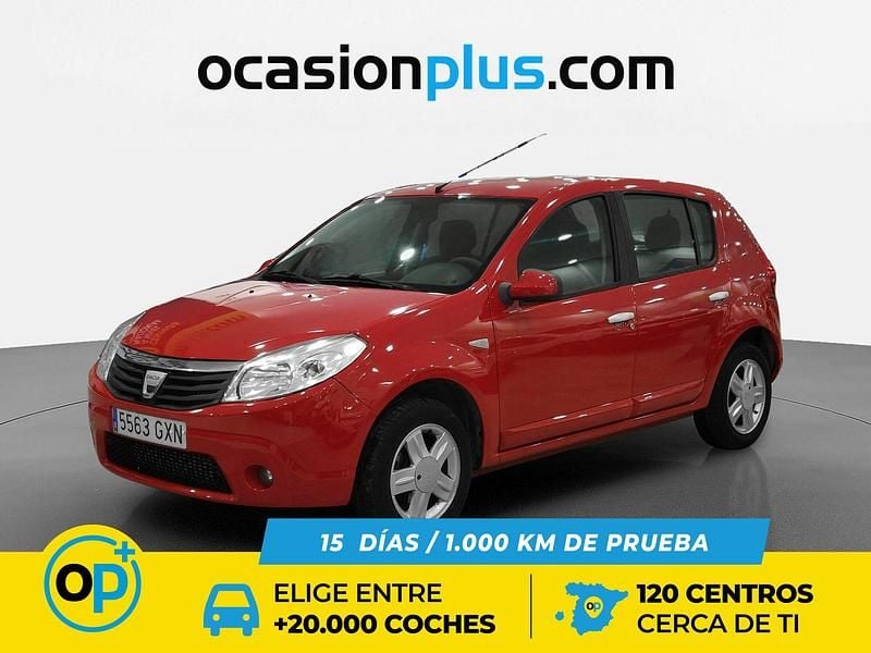 Rojo Usado 2010 Dacia Sandero Lauréate Utilitario | 5900 € (Precio justo) - Imagen 1/4