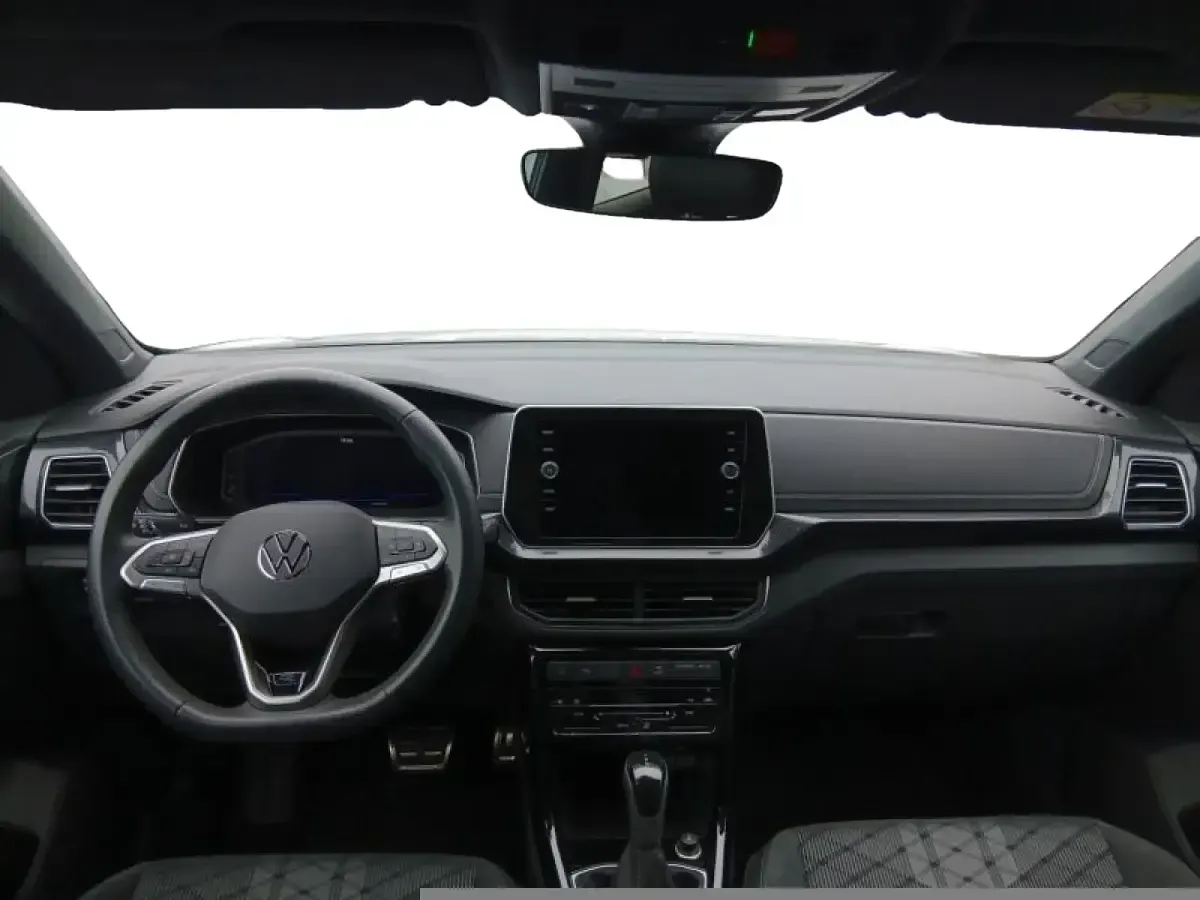 Usado VW T-Cross R-line 150 CV (110 kW) 2025 Blanco SUV