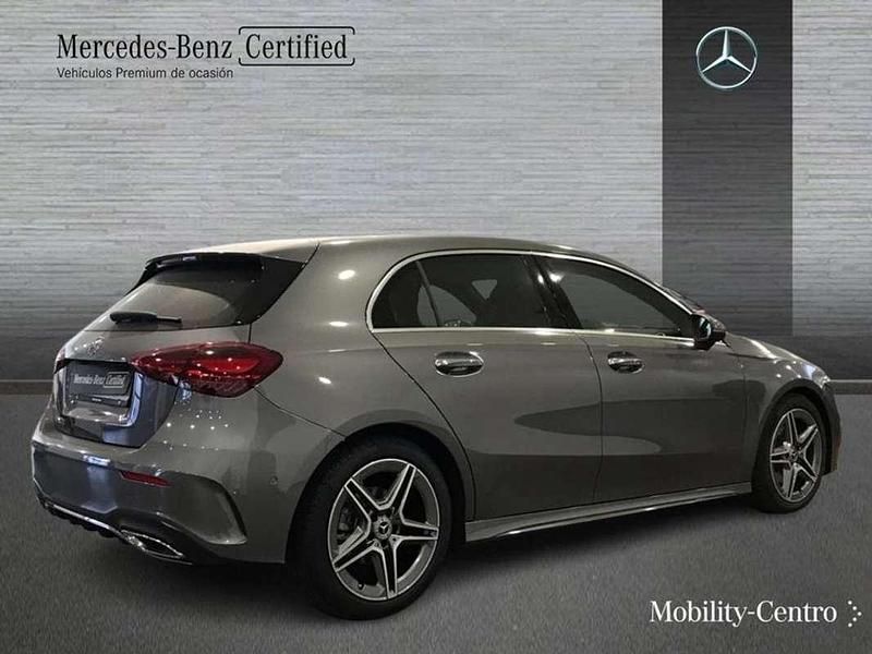 Usado Mercedes A180 109 CV (80 kW) 2024 Gris Utilitario