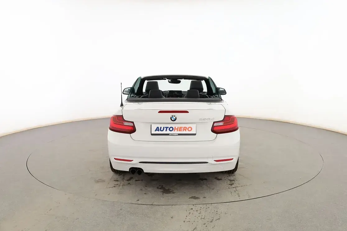 Usado BMW 220 Sport Line 190 CV (139 kW) 2015 Blanco Descapotable