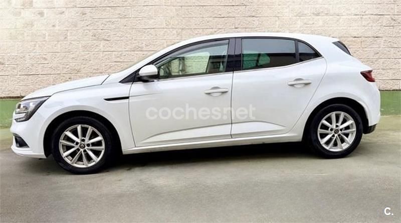 Usado Renault Mégane IV Life 90 CV (66 kW) 2017 Blanco Berlina