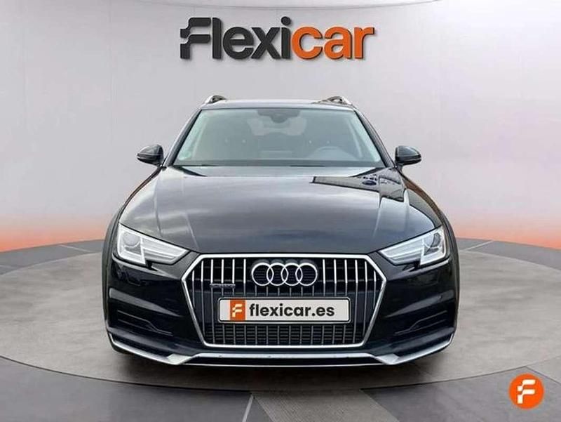 Usado Audi A4 218 CV (160 kW) 2017 Negro Familiar