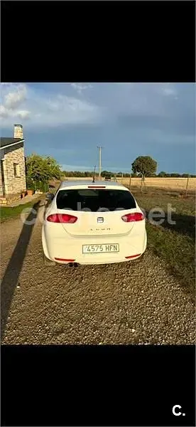 Usado Seat Leon Sport 140 CV (102 kW) 2011 Blanco Utilitario