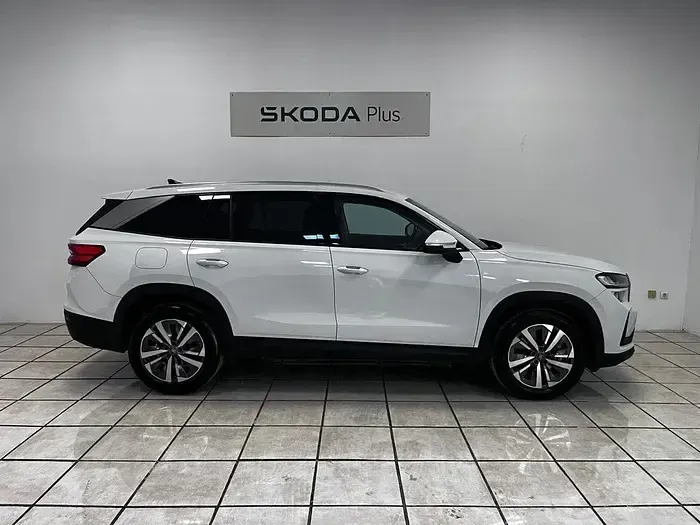 Usado Skoda Kodiaq SportLine 204 CV (150 kW) 2025 Blanco SUV