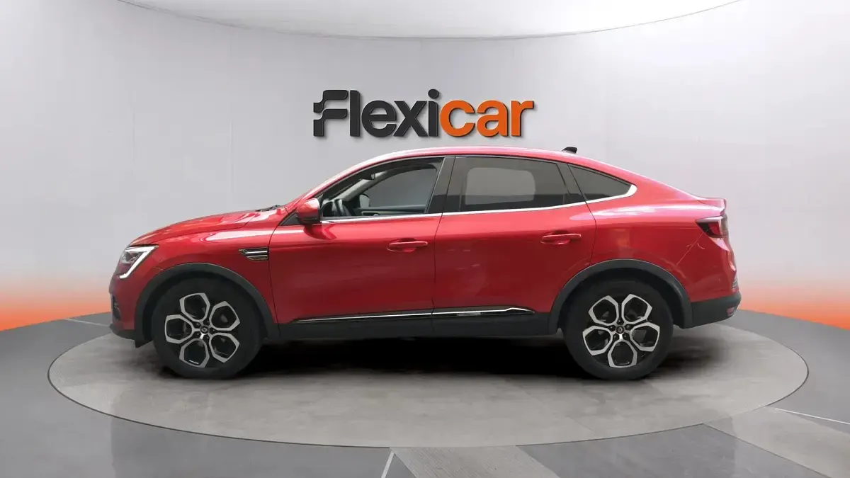 Usado Renault Arkana Equilibre 140 CV (102 kW) 2022 Rojo SUV