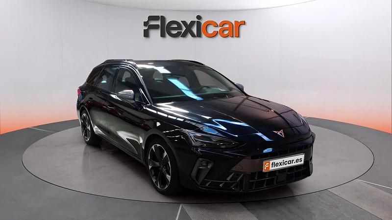Usado Cupra Leon 150 CV (110 kW) 2025 Negro Familiar
