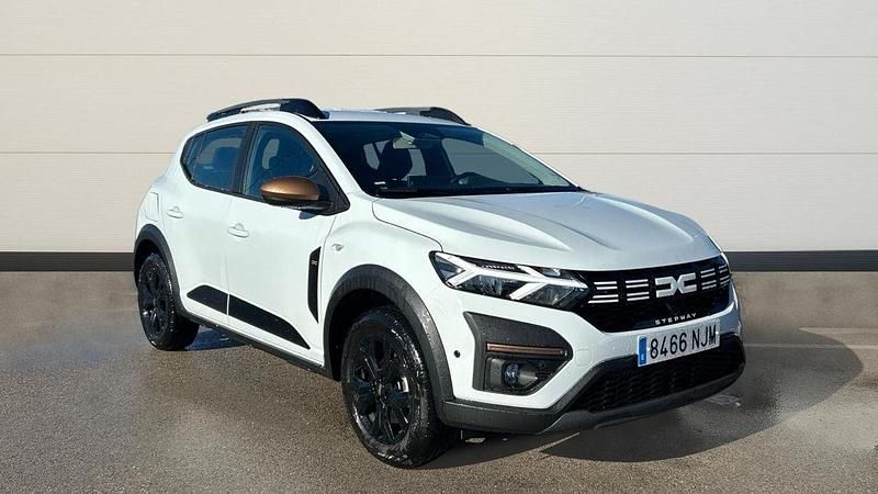 Usado Dacia Sandero Extreme 101 CV (74 kW) 2025 Blanco Berlina