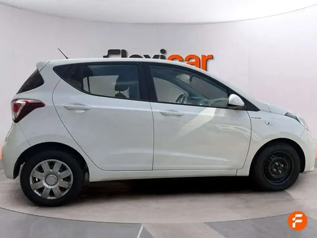 Usado Hyundai i10 87 CV (63 kW) 2017 Blanco Utilitario