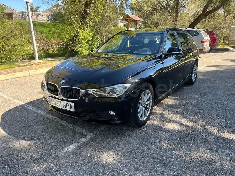 Usado BMW 318 Comfort Edition 143 CV (105 kW) 2013 Negro Familiar