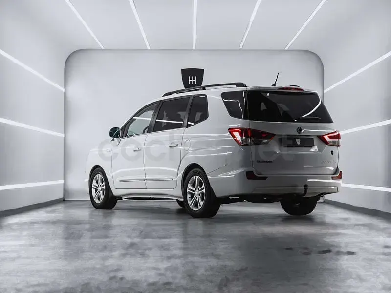 Usado SsangYong Rodius 178 CV (130 kW) 2016 Blanco Monovolumen