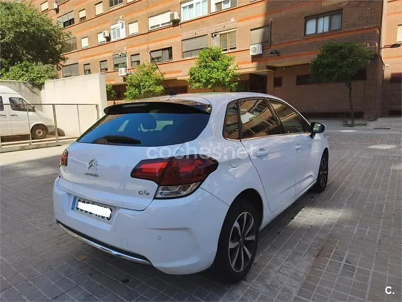 Usado Citroën C4 Feel 120 CV (88 kW) 2017 Blanco Berlina