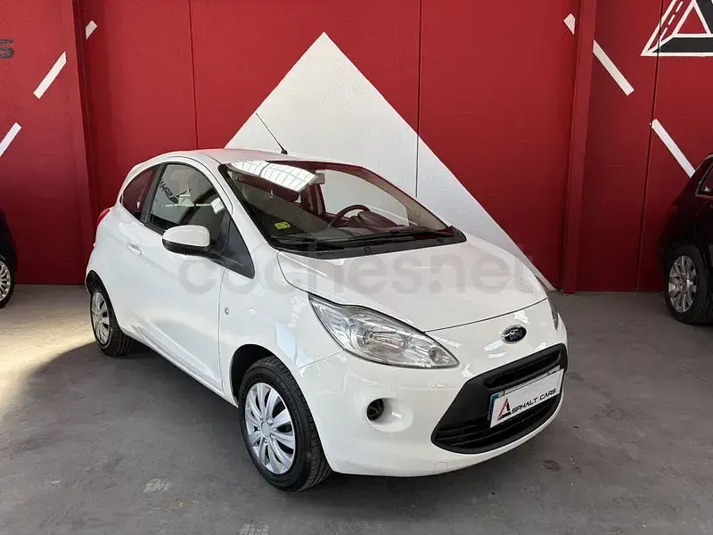 Usado Ford Ka 69 CV (50 kW) 2016 Blanco Berlina