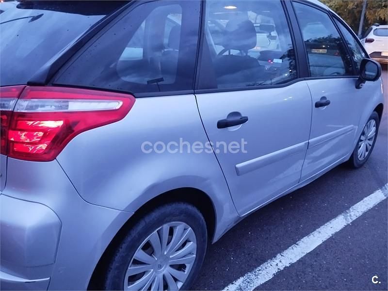 Usado Citroën C4 Picasso 112 CV (82 kW) 2009 Gris / plata Monovolumen