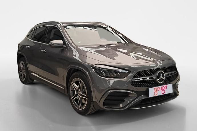 Usado Mercedes GLA200 150 CV (110 kW) 2025 Gris SUV