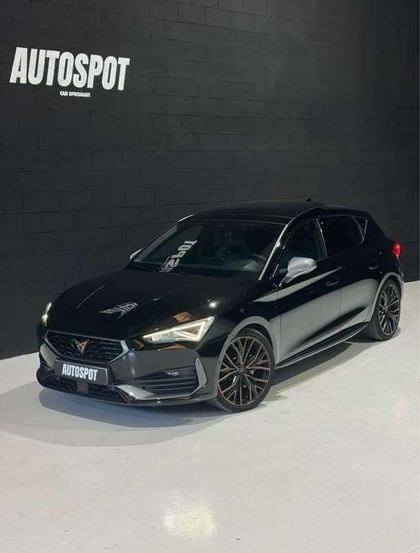 Negro Usado 2023 Cupra Leon VZ Utilitario | 32.999 € (Un poco caro) - Imagen 1/4