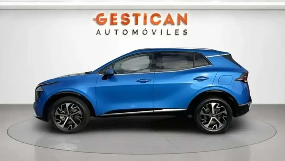 Usado Kia Sportage 116 CV (85 kW) 2023 Azul SUV