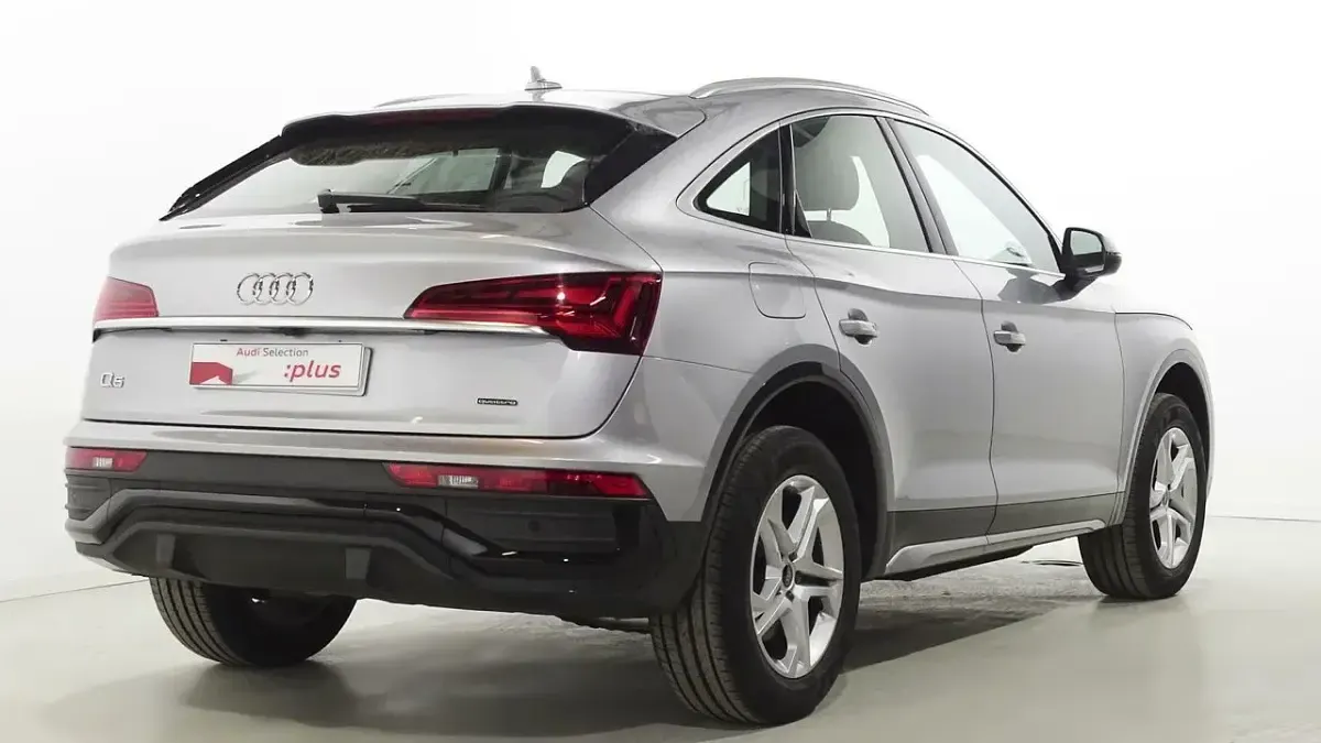 Usado Audi Q5 Advanced Plus 204 CV (150 kW) 2023 Gris SUV