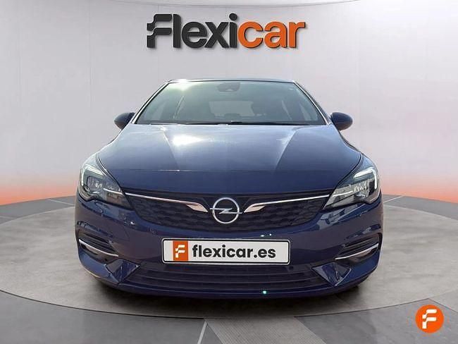 Usado Opel Astra 110 CV (80 kW) 2020 Azul Berlina
