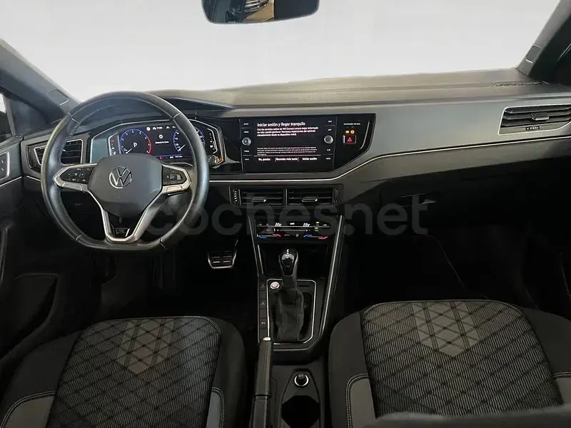 Usado VW Polo R-line 116 CV (85 kW) 2025 Negro Utilitario