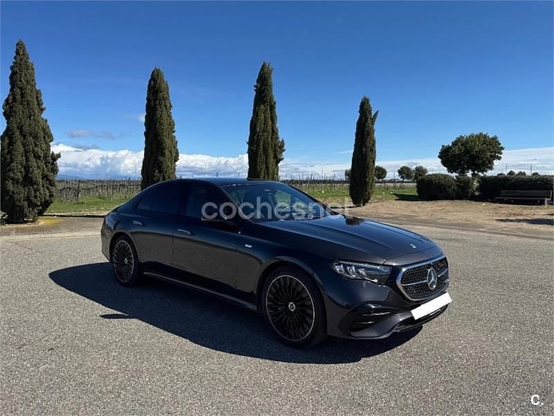 Usado Mercedes E300 320 CV (235 kW) 2024 Negro Berlina