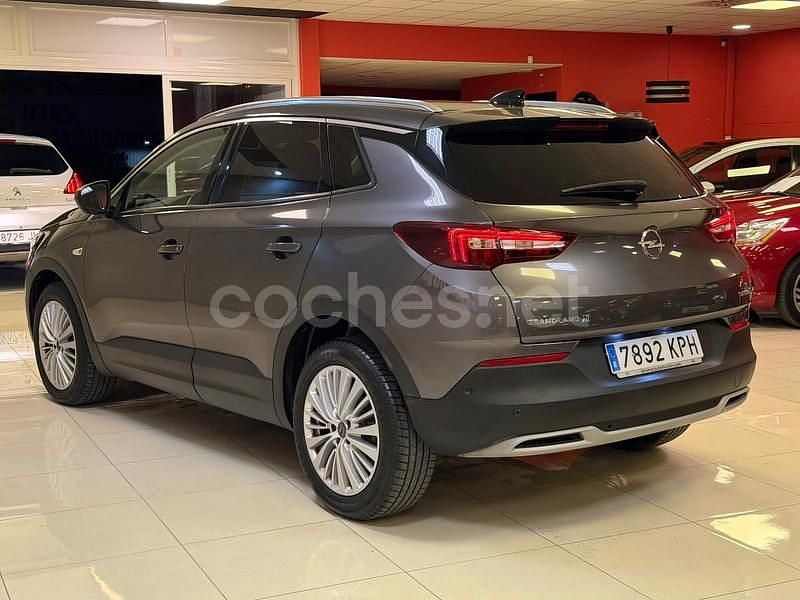 Usado Opel Grandland X Design Edition 130 CV (95 kW) 2018 Gris / plata SUV
