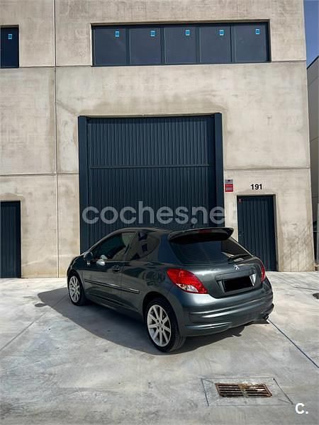 Usado Peugeot 207 Sport 112 HP (82 kW) 2012 Cinzento Sedan