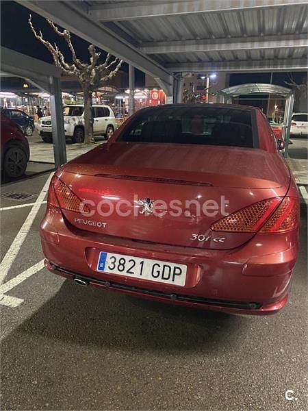 Usado Peugeot 307 CC Sport 136 CV (100 kW) 2008 Rojo Descapotable