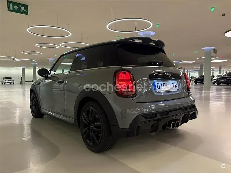 Usado Mini John Cooper Works 231 CV (169 kW) 2021 Gris / plata Utilitario