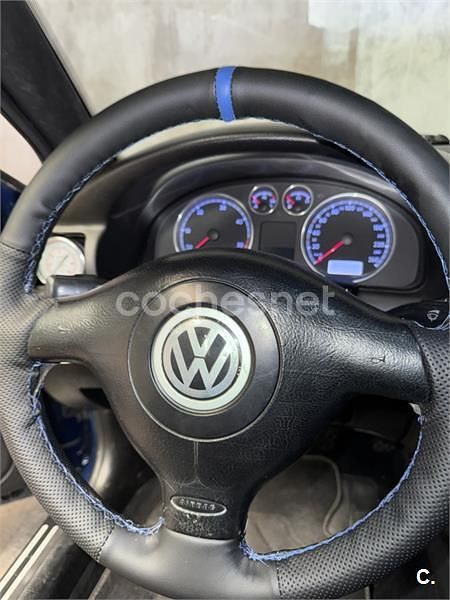 Usado VW Passat Comfortline 110 CV (80 kW) 1998 Azul Familiar