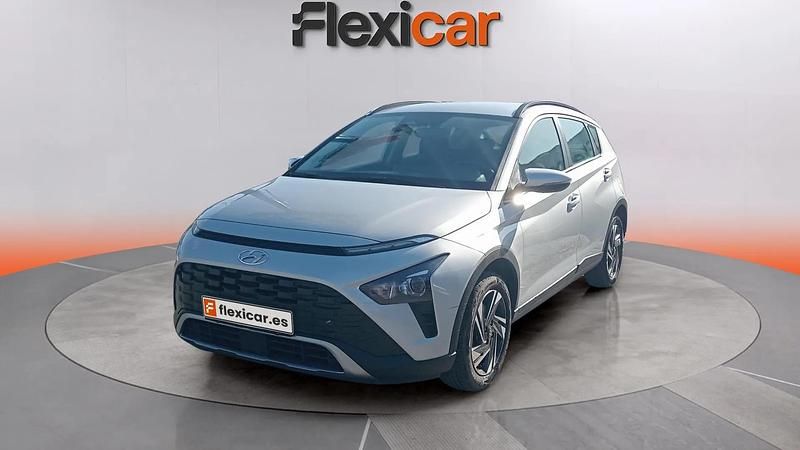 Usado Hyundai Bayon 101 CV (74 kW) 2023 Gris SUV