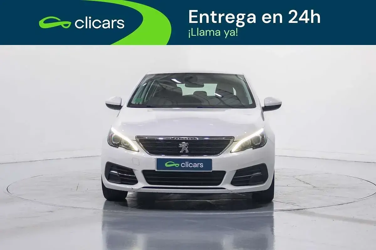 Usado Peugeot 308 Active 131 CV (96 kW) 2018 Blanco Utilitario