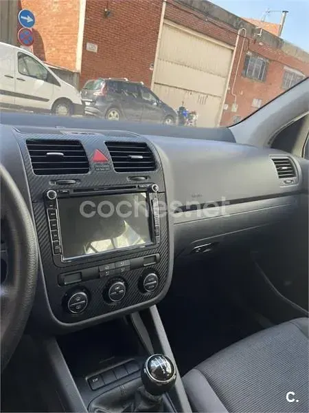 Usado VW Golf IV Highline 105 CV (77 kW) 2005 Negro Berlina