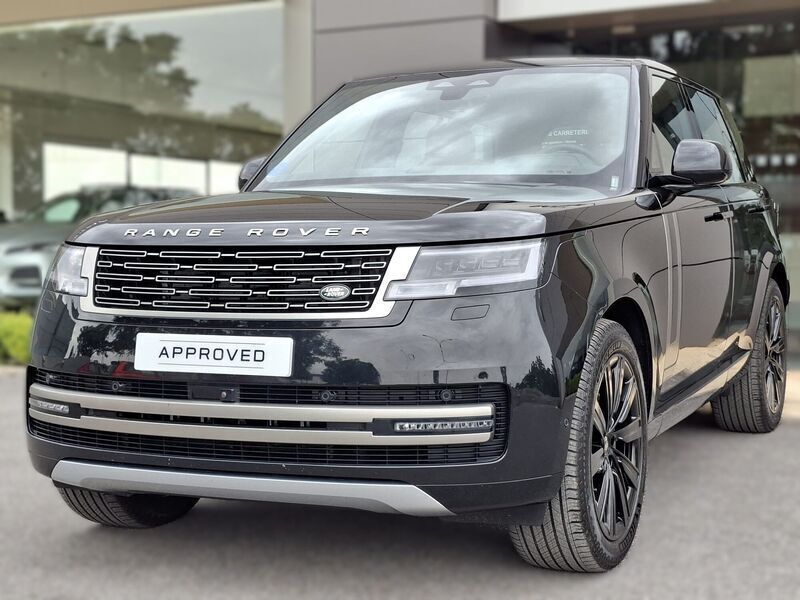 Negro Usado 2025 Land Rover Range Rover SE SUV | 139.900 € (Precio justo) - Imagen 1/4