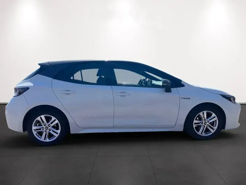 Usado Toyota Corolla Active 122 CV (89 kW) 2019 Blanco Berlina