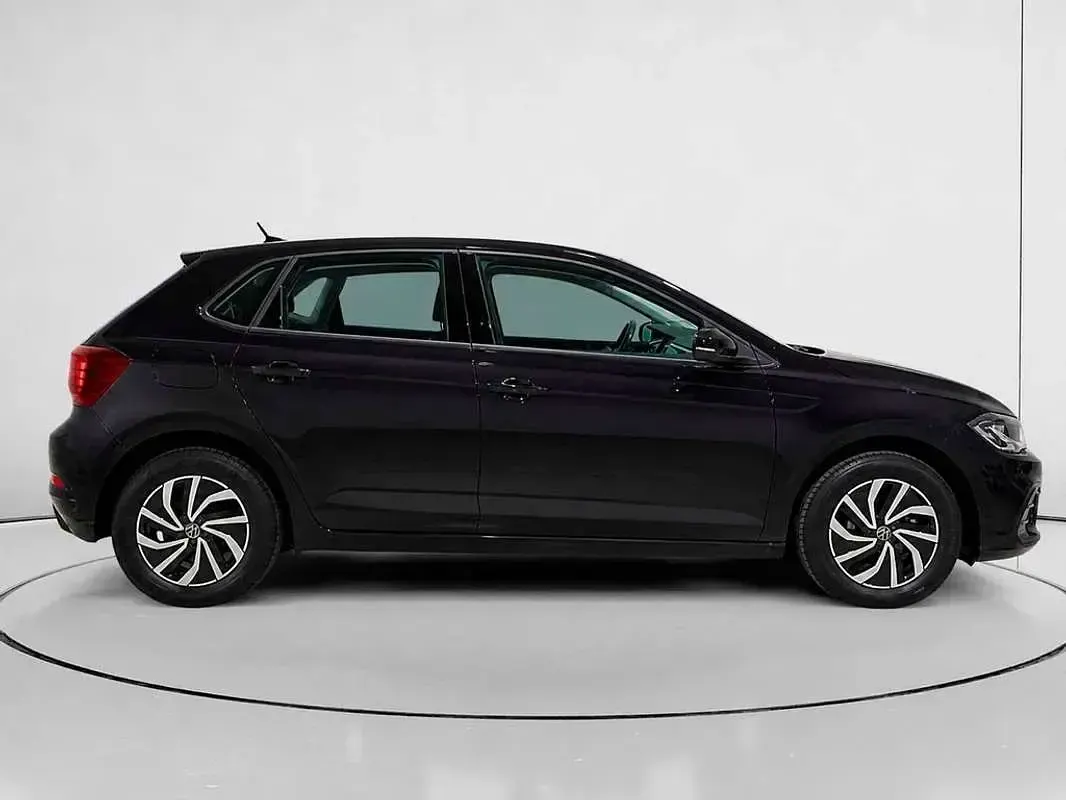 Usado VW Polo Life 95 CV (69 kW) 2022 Negro Utilitario