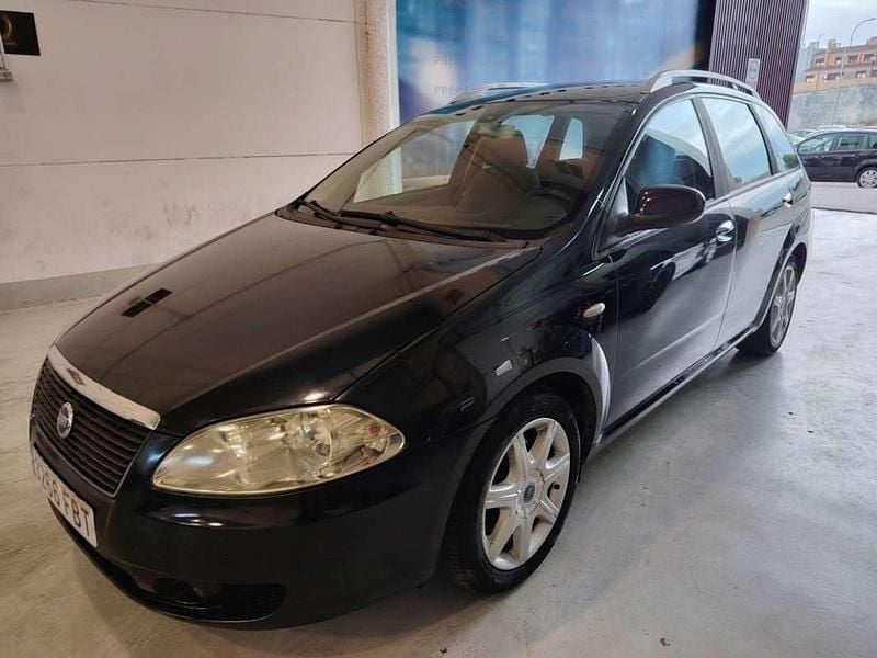 Negro Usado 2006 Fiat Croma Dynamic Familiar | 2750 € - Imagen 1/4