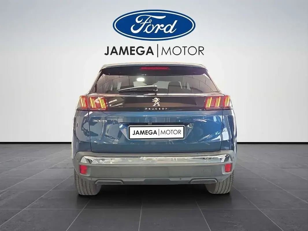 Usado Peugeot 3008 Allure 129 CV (94 kW) 2022 Azul SUV